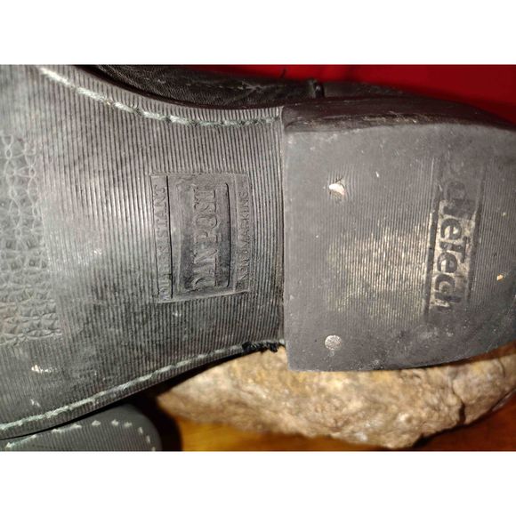 SOLD- Vintage Black Leather Cowboy Boots - Picture 15 of 15